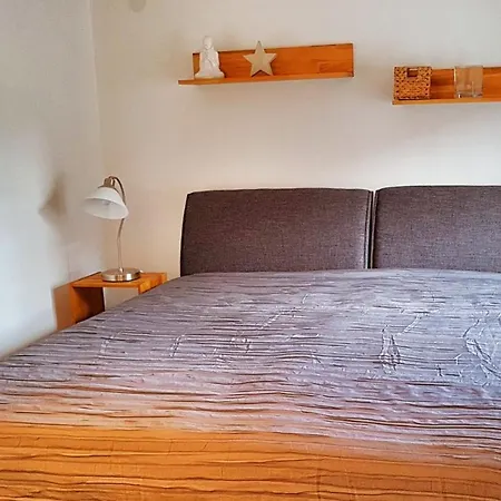 Linder Apartment